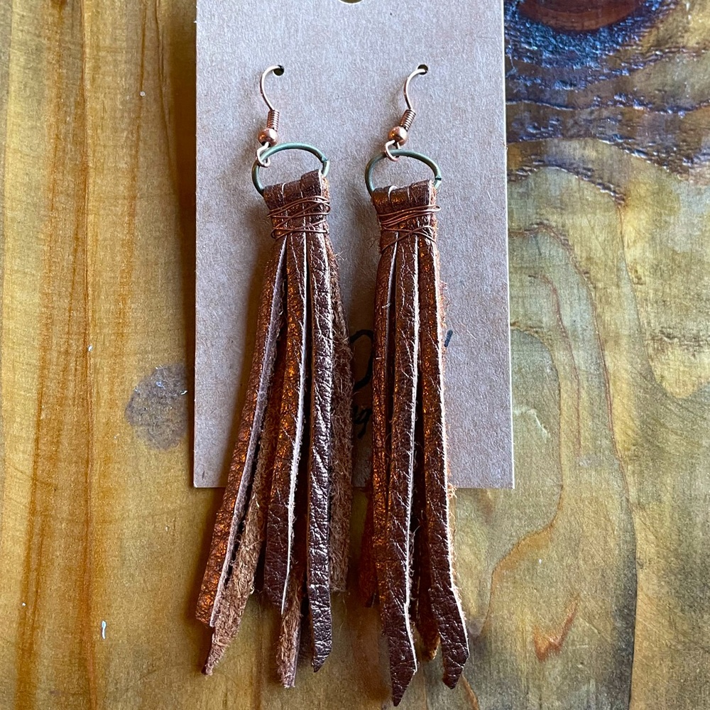 Copper leather earrings